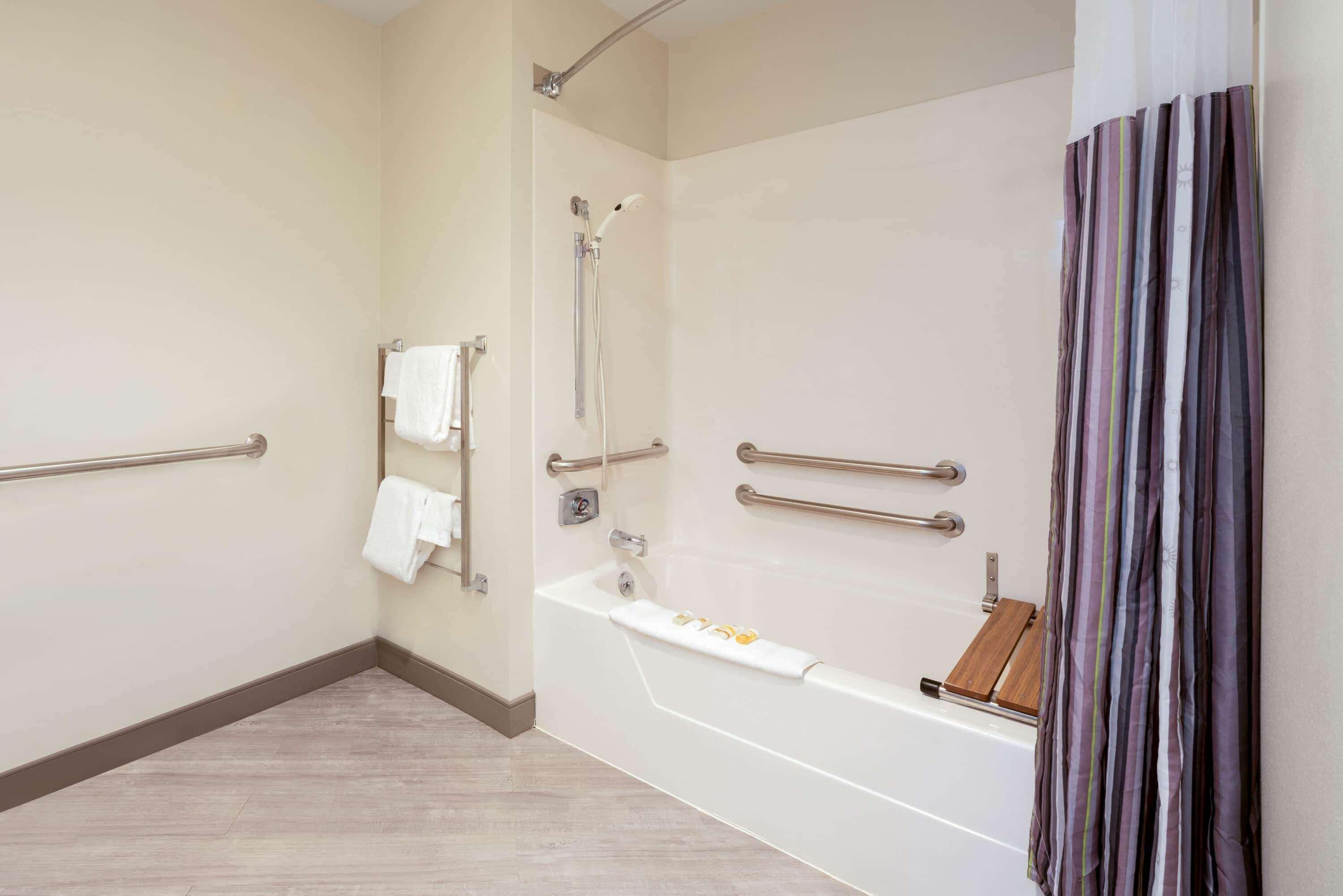 La Quinta By Wyndham Cleveland Macedonia Hotell Eksteriør bilde