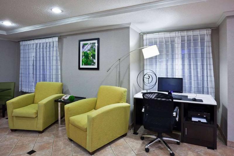 La Quinta By Wyndham Cleveland Macedonia Hotell Eksteriør bilde